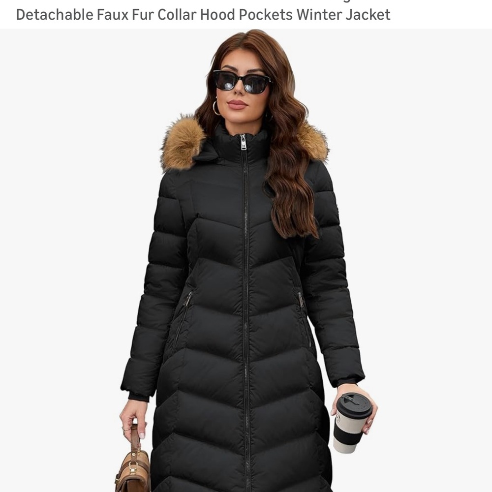 Elegant Black Puffer Coat with Brown Fur Trim